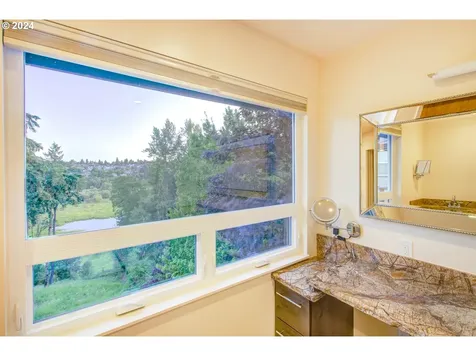 2111 NW 138th Street Vancouver WA 98685