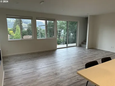 220 Nw Byrkett Place White Salmon WA 98672