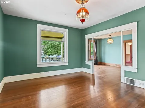 1809 C Street Washougal WA 98671