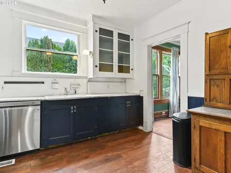 1809 C Street Washougal WA 98671