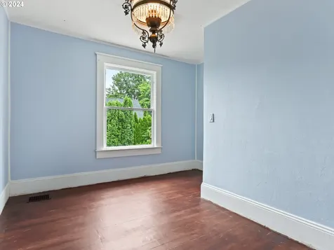 1809 C Street Washougal WA 98671