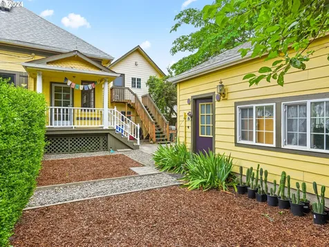 1809 C Street Washougal WA 98671