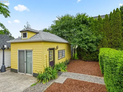 1809 C Street Washougal WA 98671