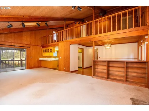 40143 Deerhorn Road Springfield OR 97478