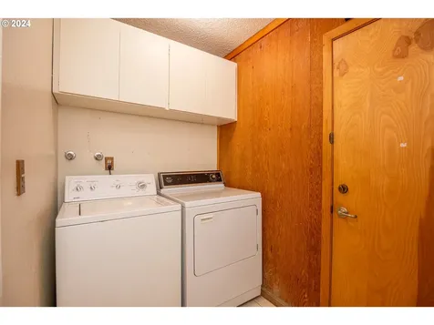 40143 Deerhorn Road Springfield OR 97478