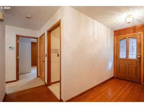 40143 Deerhorn Road Springfield OR 97478