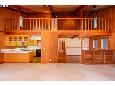 40143 Deerhorn Road Springfield OR 97478