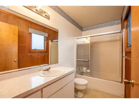 40143 Deerhorn Road Springfield OR 97478