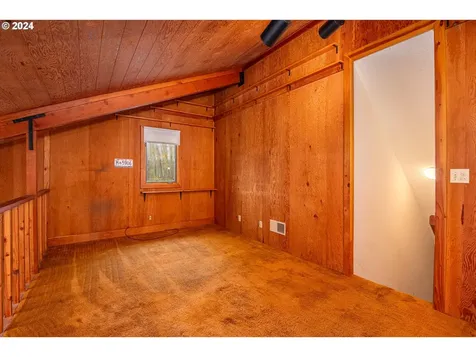 40143 Deerhorn Road Springfield OR 97478