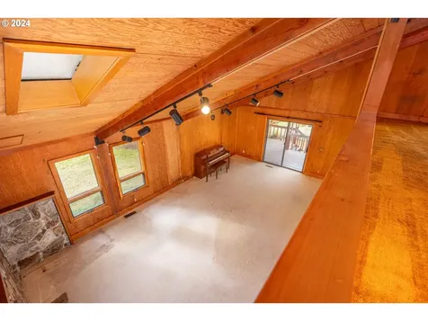 40143 Deerhorn Road Springfield OR 97478