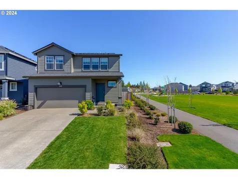 2301 Halter Drive Woodburn OR 97071