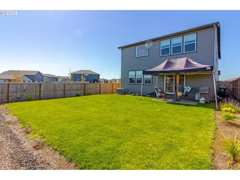 2301 Halter Drive Woodburn OR 97071