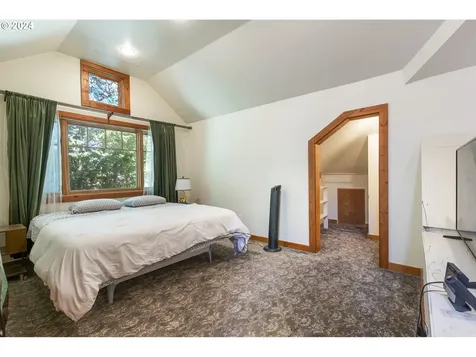 17610 NE 36th Way Vancouver WA 98682
