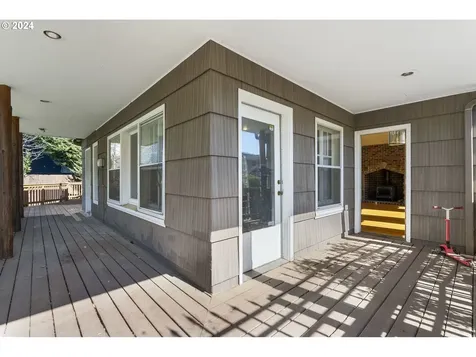 17610 NE 36th Way Vancouver WA 98682
