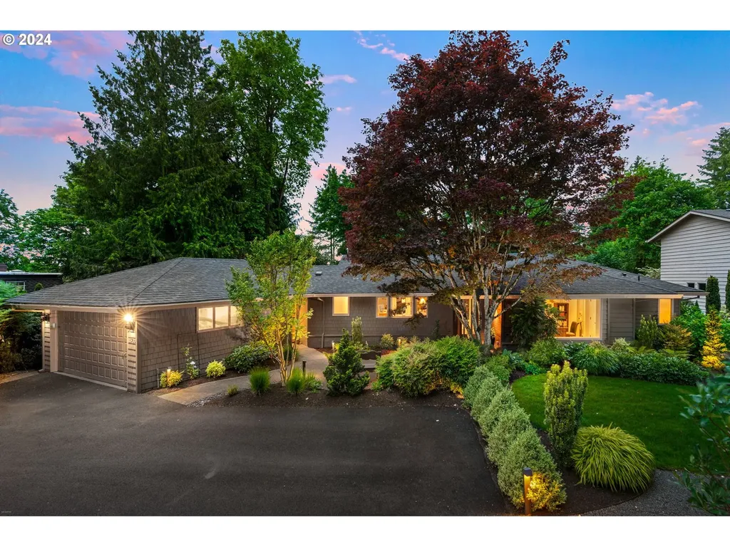 16700 Gary Lane Lake Oswego OR 97034