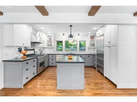 16700 Gary Lane Lake Oswego OR 97034