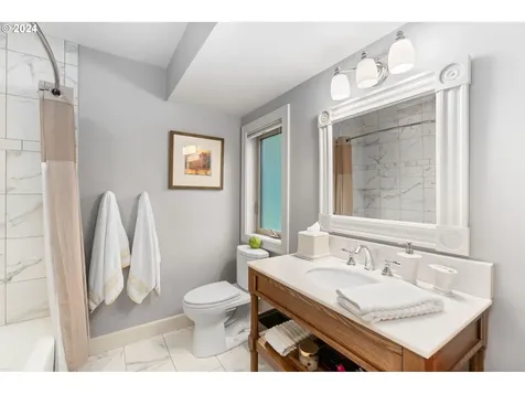 16700 Gary Lane Lake Oswego OR 97034