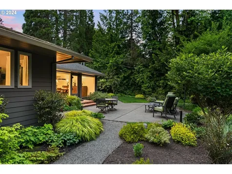 16700 Gary Lane Lake Oswego OR 97034