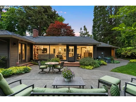 16700 Gary Lane Lake Oswego OR 97034