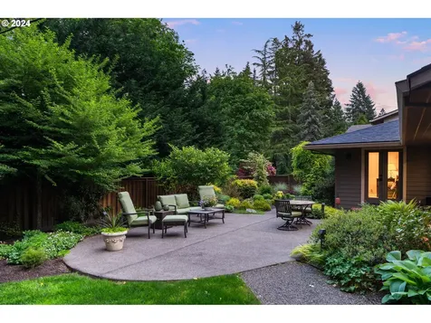 16700 Gary Lane Lake Oswego OR 97034