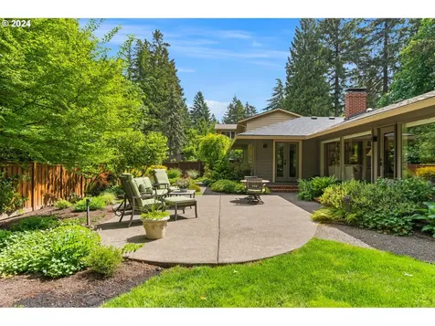 16700 Gary Lane Lake Oswego OR 97034