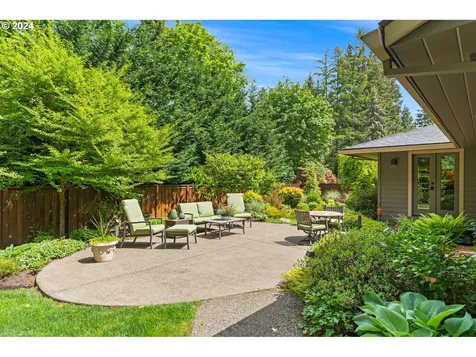 16700 Gary Lane Lake Oswego OR 97034