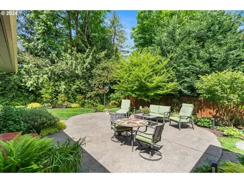 16700 Gary Lane Lake Oswego OR 97034