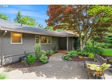 16700 Gary Lane Lake Oswego OR 97034