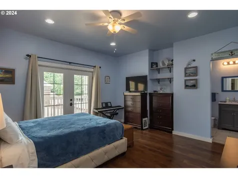 525 Oak Street Oakland OR 97462
