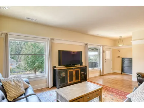 511 Nw Furnish Avenue Pendleton OR 97801