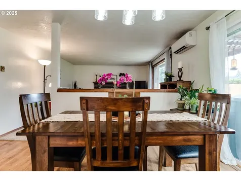 25064 Territorial Court Veneta OR 97487