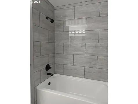 2233 SW Mitchell Court Troutdale OR 97060