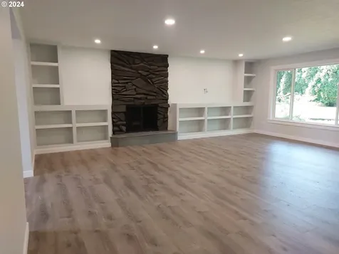 2233 SW Mitchell Court Troutdale OR 97060