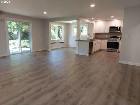 2233 SW Mitchell Court Troutdale OR 97060