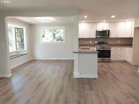 2233 SW Mitchell Court Troutdale OR 97060