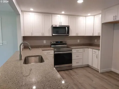 2233 SW Mitchell Court Troutdale OR 97060