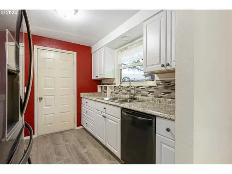 159 Bradley Court Roseburg OR 97470