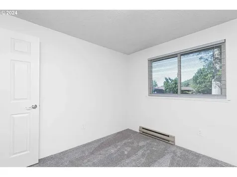 159 Bradley Court Roseburg OR 97470