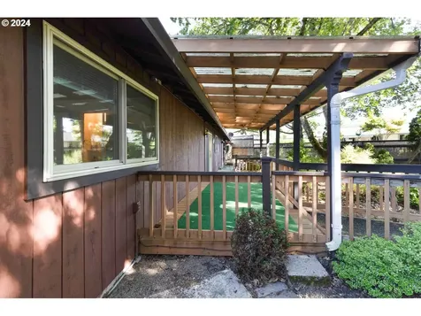 159 Bradley Court Roseburg OR 97470