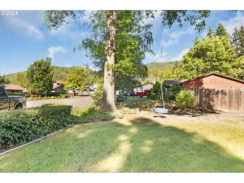 159 Bradley Court Roseburg OR 97470