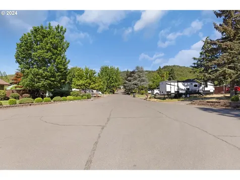 159 Bradley Court Roseburg OR 97470