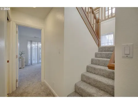 4911 NW 122nd Street Vancouver WA 98685