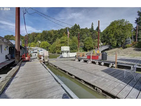 4911 NW 122nd Street Vancouver WA 98685