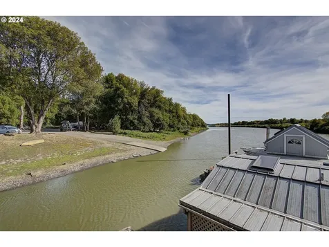 4911 NW 122nd Street Vancouver WA 98685