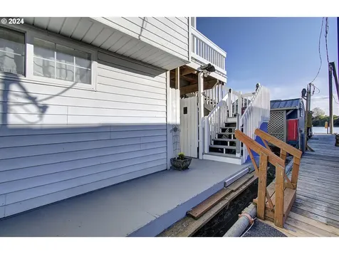 4911 NW 122nd Street Vancouver WA 98685