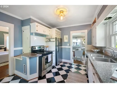 2725 Ne 67th Avenue Portland OR 97213