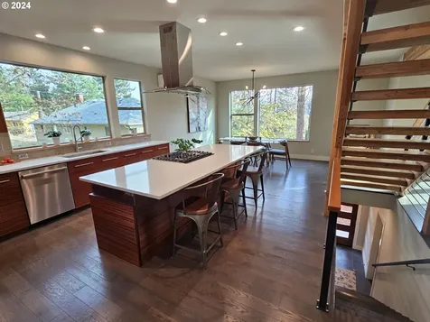 3232 Portland Street Eugene OR 97405