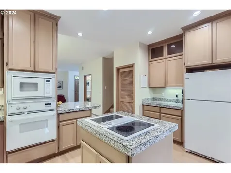 28635 Sw Roger Boulevard Wilsonville OR 97070