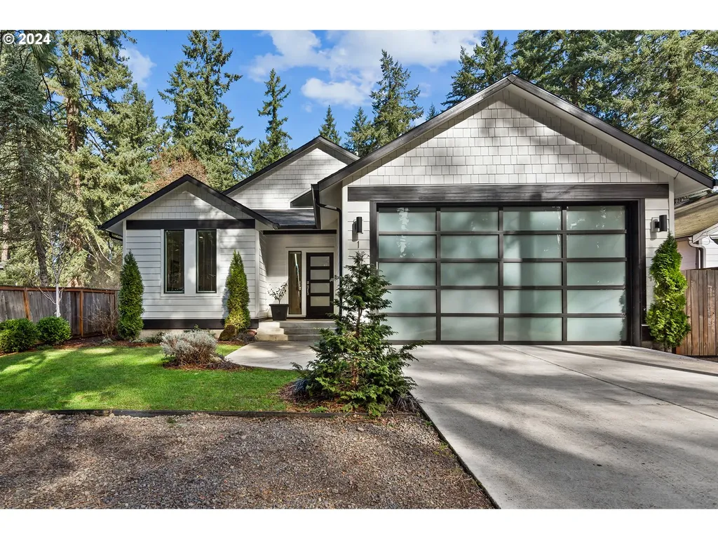 16368 Lake Forest Boulevard Lake Oswego OR 97035