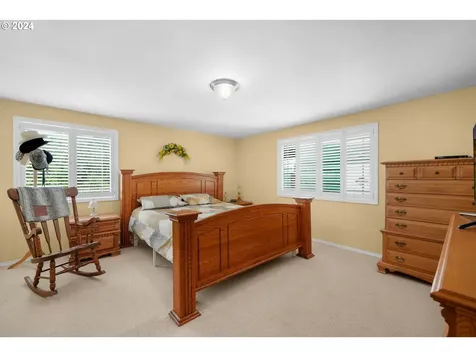 1680 Curtin Road Cottage Grove OR 97424